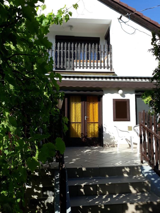 Retrovilla Balatonkenese Exteriér fotografie